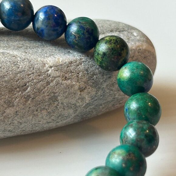 Natural chrysocolla Blue and Green Beaded Bracelet 8mm stretchy fits 6inch - Picture 6 of 6
